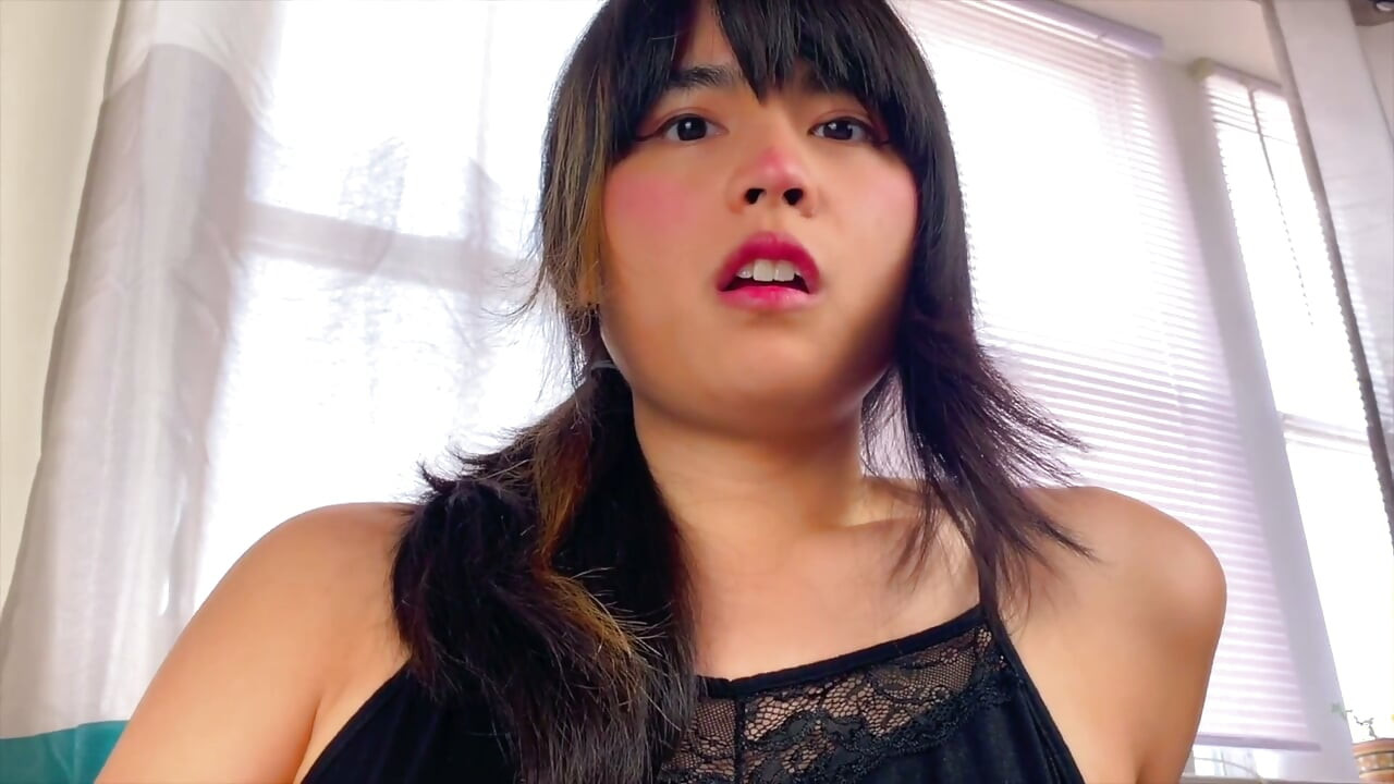 The sauce is boss: Stepsister food femdom