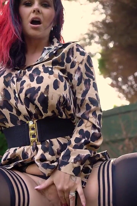 Roxi Keogh - Garten-muschi