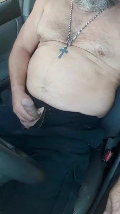 Daddy show cock in the car