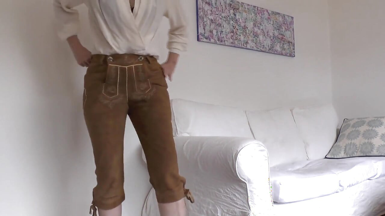 Lederhosen bávaro: sé mi culo y semen, Lady Victoria Valente