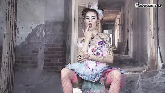 423 - Adelle Единорог