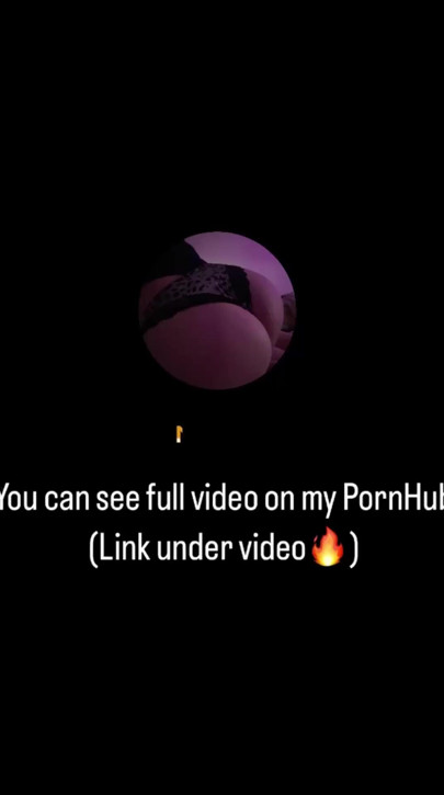 My stepsister and her big ass want a huge cock for breakfast!