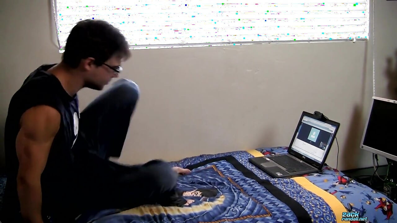 Camming Boys Cum Splashing