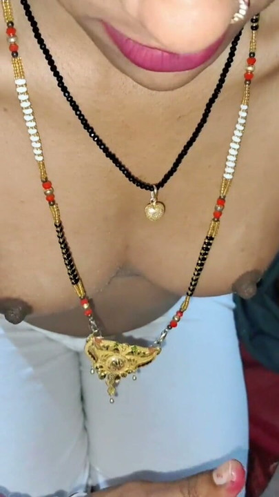 Indian Bhabhi sucking Brother in law big dick till cum in her mouth yummy ! | Clip 2