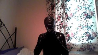 Latex Breathplay in Full Rubber