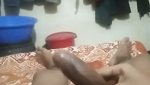 There's no one at home, I'm really craving it, so I clapped my hands.