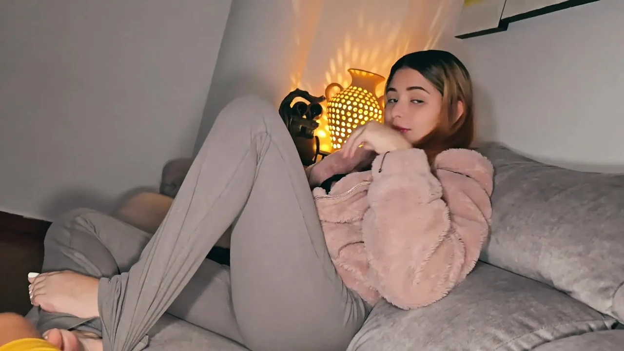 Chị kế xoa bóp kết thúc trong tình dục