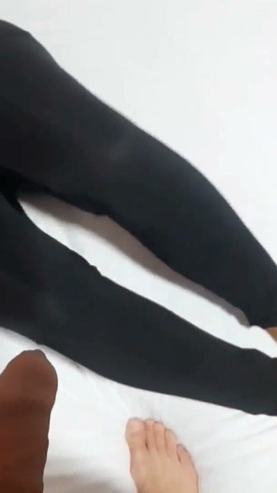 Amateur blonde mature wife enjoys clothed oral pleasure in bed | Clip 1