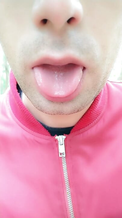 Foamy Cum Play on Lips After Being Mouth Fucked Outdoor
