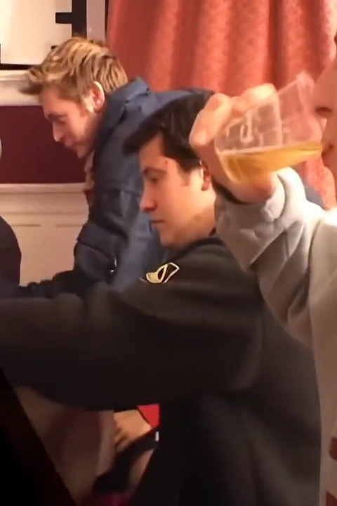 An American Teen Is Looking for New Sexual Experiences!! - (chapter #07)