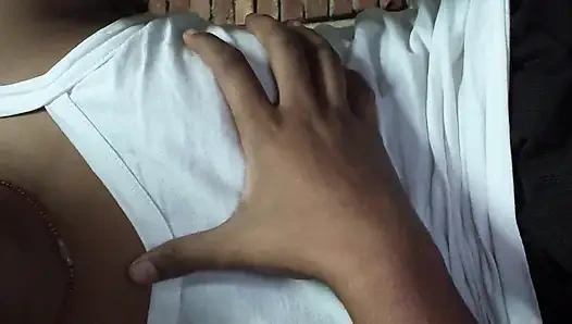 Video mesra-mesraan pribadi gadis india