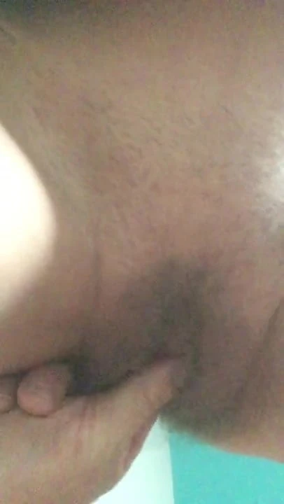 deep finrger fucking to orgasm