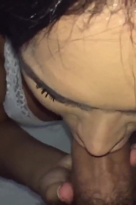 She Really Likes to Give Her Tight Ass to a Very Big Cock