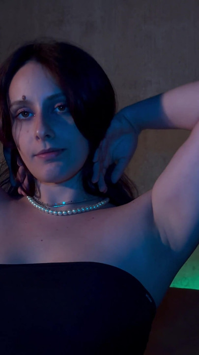 She Takes Charge with a Hot Sitting in Facesitting Scene