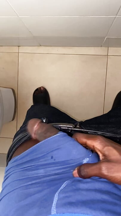 Thug Jamaican BBC jerks off in public
