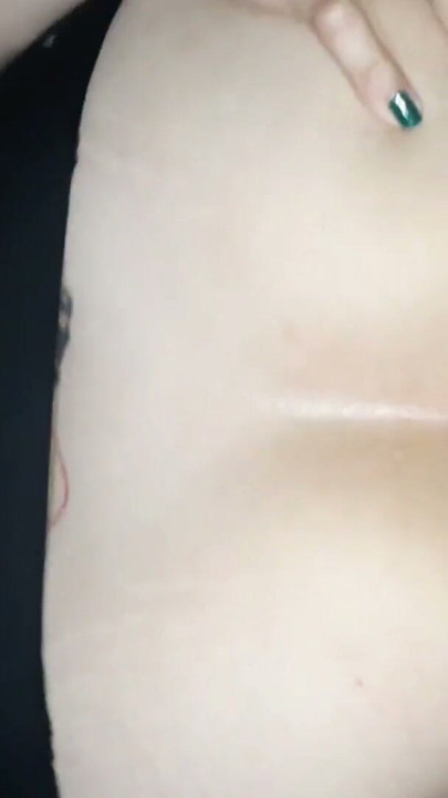 I fucked her untill she piss herself all over the floor | Clip 1