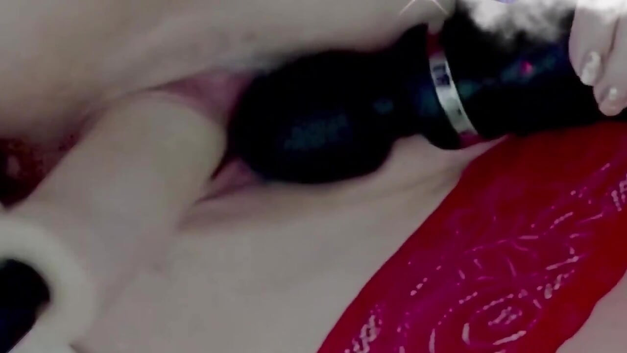 Very Wet Pussy Close-up, Vibrator on Clit, Fuck Pussy Sex Machine