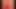 ぽっちゃりした女の子が太ったクッキーで遊ぶ