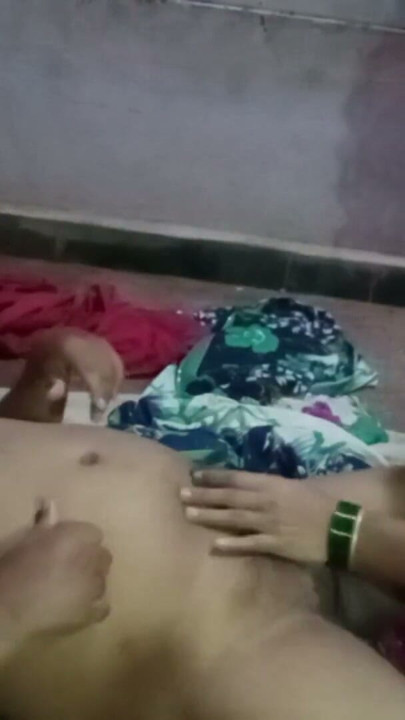 Desi Marathi Bhabhi Berahim Berseronok Dengan Suami | Klip 1