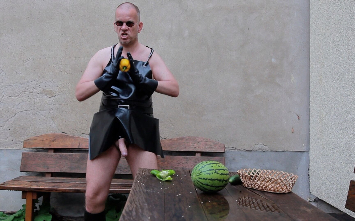 The Horny Rubber Gardener - Crushing Vegetables & Boot Care