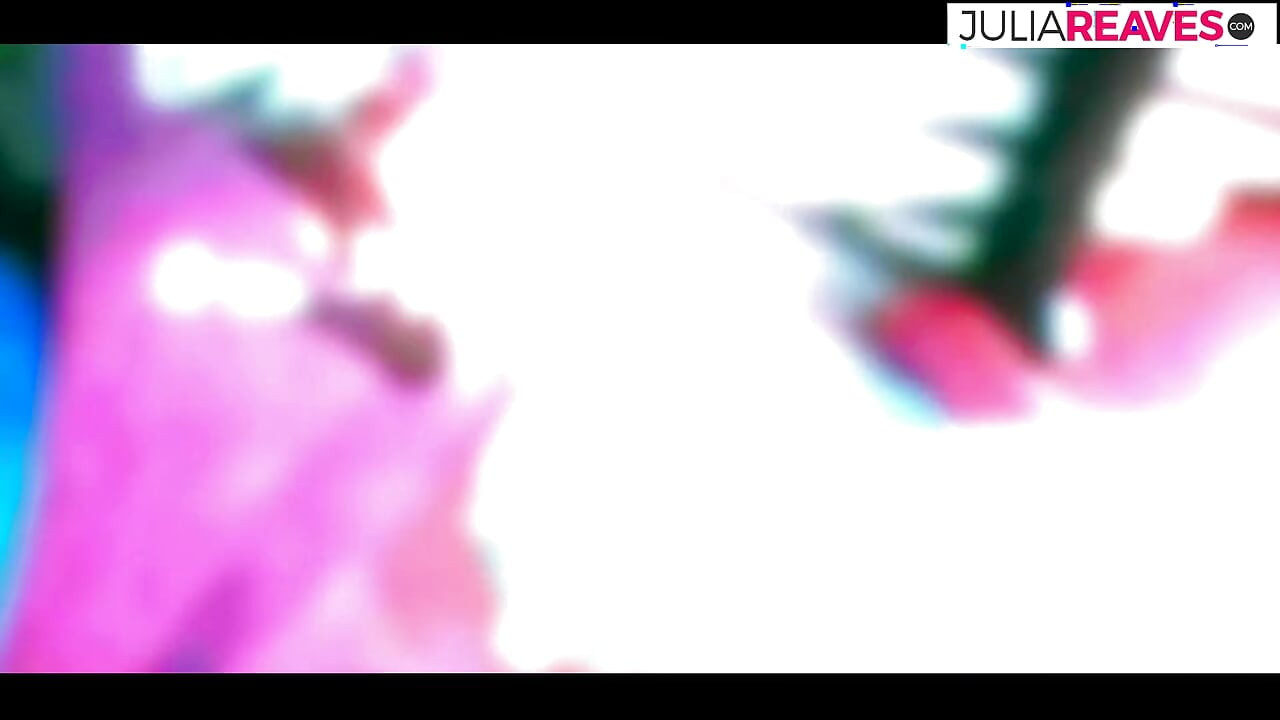 Latex-schlampe liebt, wenn es grob ist