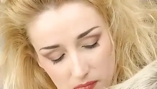 Lesbian Threesome with Big-breasted Beauties