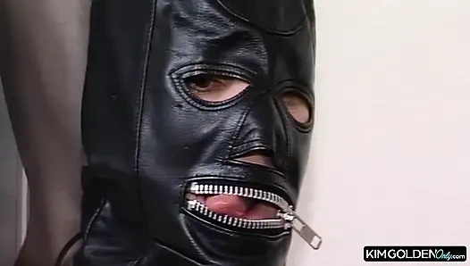 Latex-Fetisch in dampfender Badezimmer-Orgie