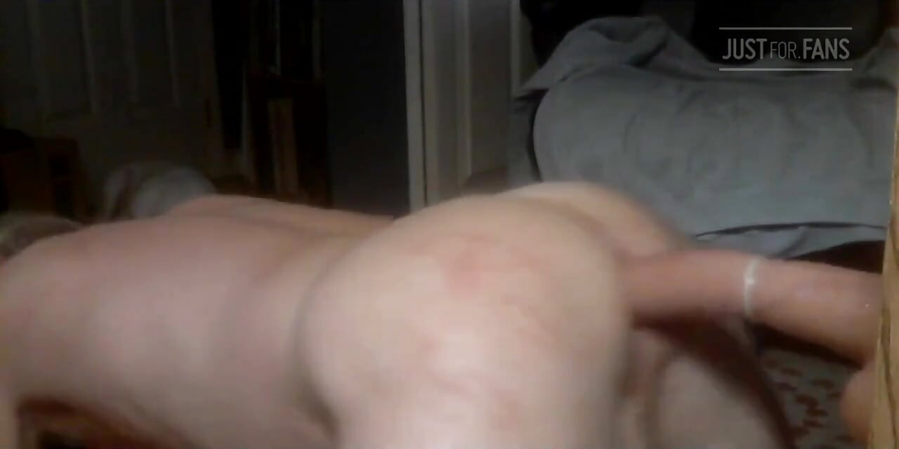 Thrusting Dildo Fucks Me Good