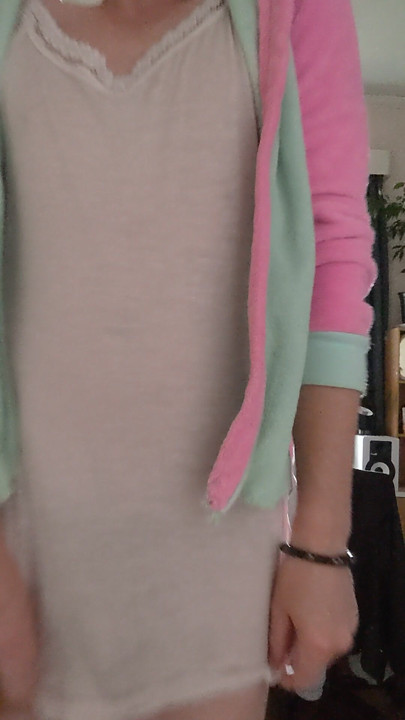 pink gay slut man shows bottom