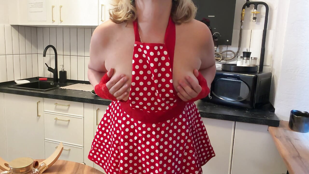 Horny Grandma Masturbates with a Cucumber in the Kitchen When Grandpa Is Not at Home
