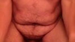 Artemus - peitos do homem e puxão do mamilo com porra