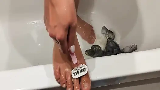 Stepsister in Shower