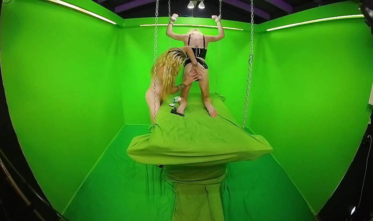 Herrin hell 2 - gopro center kamera vid 2 - ungeschnittene vor der kulissen
