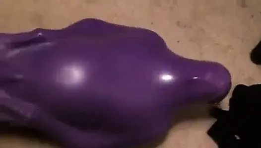 Игра с дыханием и фиолетовая сумка для тела