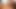 セクシーな女が巨大なペニスが剃った秘部を突き刺す中、快感に喘ぐ
