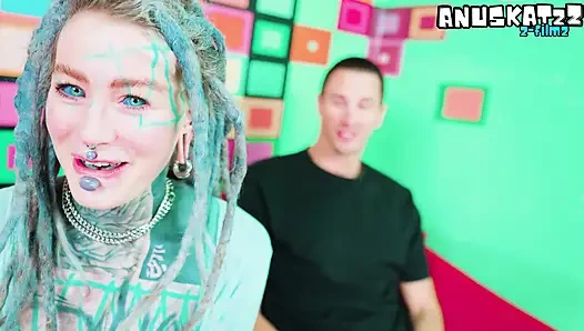 ALT-pornostar testet großen weißen SCHWANz auf castingcouch - geldautomaten, halsfick, gesichtsbesamung