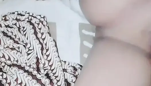 Cheating with father-in-law when she was 4 months pregnant