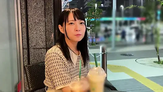 A118F10 It's natural to be cautious about your first dating app! A beautiful black-haired girl who came knowing she was going to shoot privately! Wild sex in one-night mode!