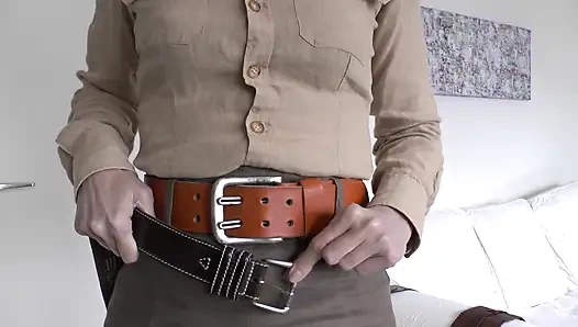 Cewek seksi dengan rok mini ini lagi asik dicoba pakai kostum linen, bagian 3, lady victoria valente