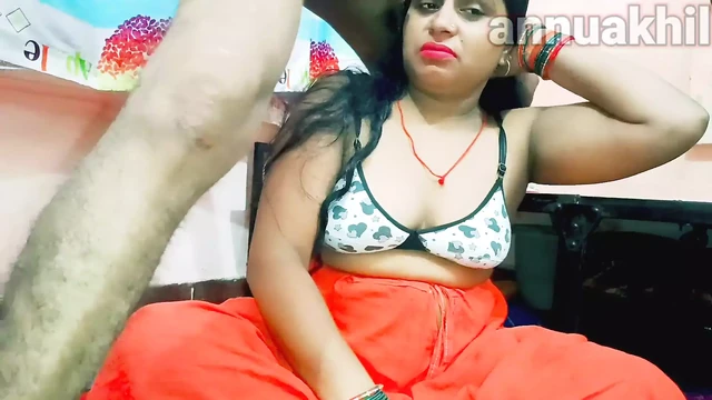 Indian desi anny bhabhi ki Gand chudai hardcore fuking doggy style clear Hindi vioce full sex video