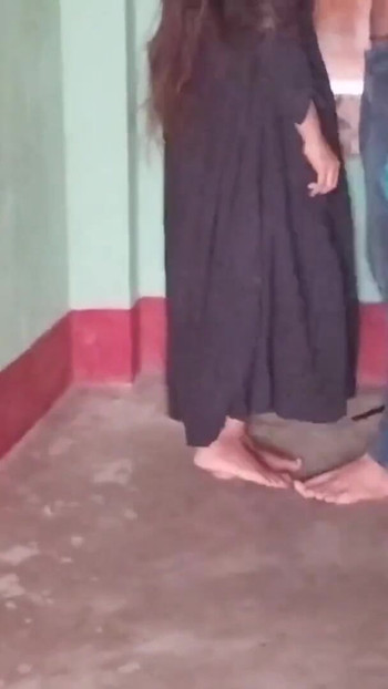 Jaw-dropping moment from "Indian hot girlfriend viral MMS  video"