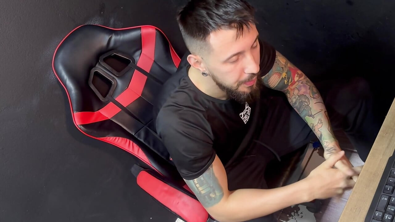 My Team Lost and I Decided to Relieve Myself by Jerking off and Talking Dirty to You! Jerk off