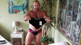 Unboxing de ropa interior de carne