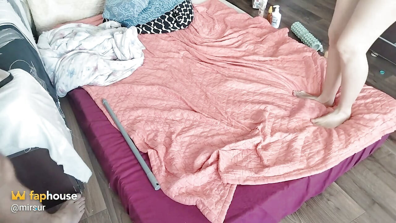 Cặp đôi nghiệp dư sex điên cuồng trong phòng ngủ