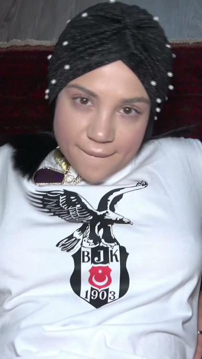 Sexo pervertido con la hermanastra turca hijabi Elnaz | Clip 2