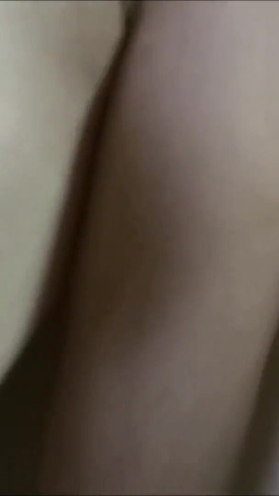 Nezaboravan trenutak iz filma "Tgirl jebe gotičku curu u hotelskoj sobi - Atena i Afrodita"
