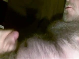 DADDY hits his own tongue