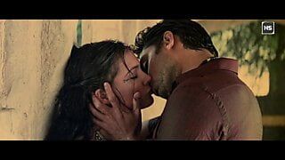 Lara Dutta – Hot Kissing Scenes 1080p