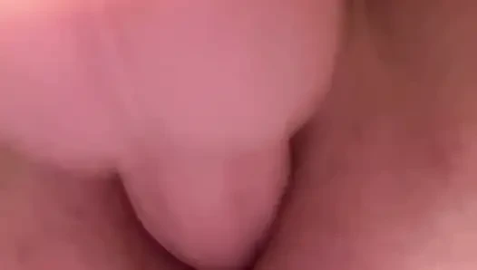 Быстрый трах с дилдо перед работой