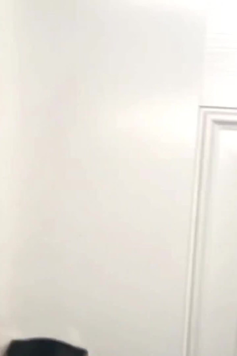 Büyük zenci ile seksi dansçı